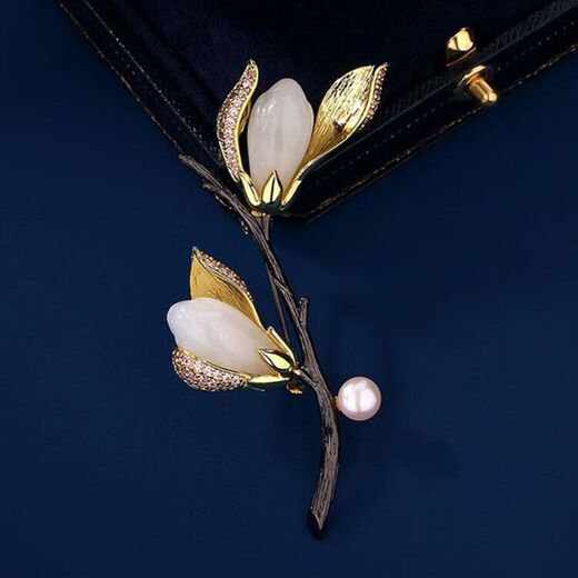 Jade Flower Brooch Women's Exquisite Corsage Pin New Trendy Suit Woolen Coat Two-Color Sweater Gift Magnolia Flower