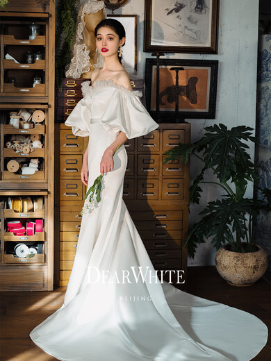 Dear White Dear White Original <Cast Girl> Französisch Satin Fishtail Hochzeitskleid Hauptgarn Braut Retro Engagement Kleid S (165)