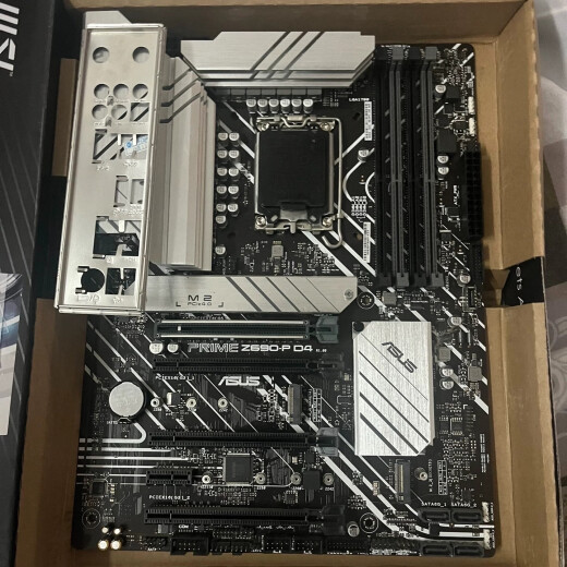 华硕90新华硕 PRIME Z690-P主板，DDR5内存支持，原装正品在保，