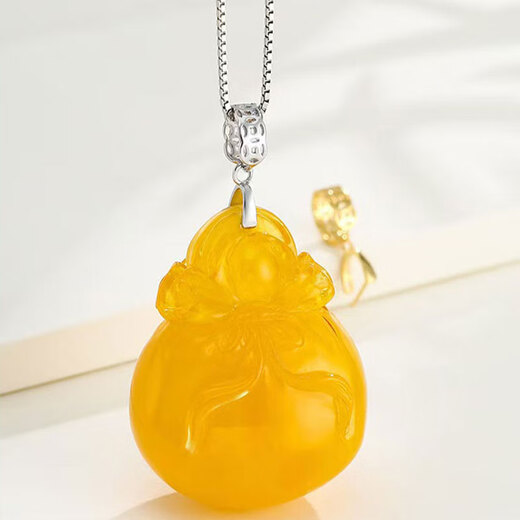 Fat Donglai same style pt950 platinum buckle head 18K gold oblique hole pendant necklace connected with melon seed buckle 18K copper coin type oblique hole pendant buckle gold