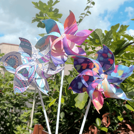 Magic Beans Victory Macaron Colorful Windmill Decoration Props Cartoon Hanging Handheld Wooden Pole Scenic Area Rotating Desktop Windmill 21CM [6 Leaf Cartoon 6 Flowers] Plastic Rod + Base Mixed (50 Packs