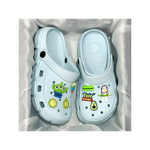 Chaussures de sentier à la mode Chaussures pour enfants Boys 2025 Nouveau été Soft Sole Slee Chores Boys portent des chaussures de plage anti-glissement bleu 34