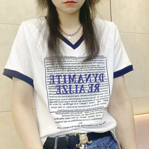 Yilizi [1835 people collect] Quality V-neck Short-sleeved T-shirt 2025 new summer casual Korean style fashion ins loose high-end concave and convex print 834-pink M Recommended 75-90Jin [Jin equals 0.5 kg]