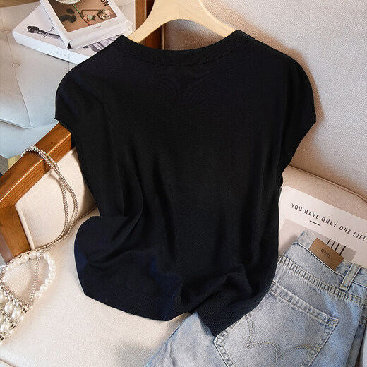 Seda Cypress Sweater Short Knit 2025 Summer Nuevo metal de cuello redondo simple para mujeres