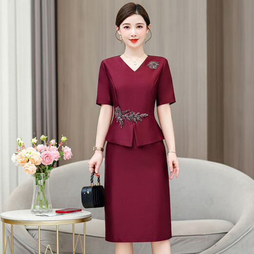 KISS YI XIUXI Los vestidos de suegra para banquetes de boda, nobles y generalmente pueden usar vestidos de verano pequeños y de alta gama para la boda de mayo Mamá 6913 manga de siete puntos [Borgoña] 3xl