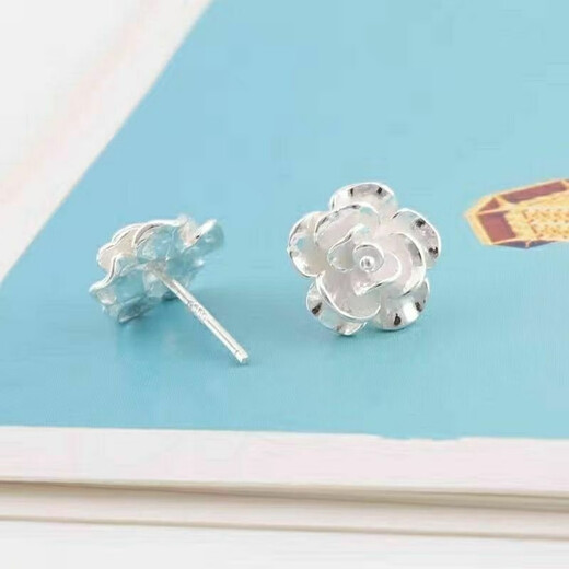 Wanmu Hong Kong 9999 sterling silver earrings camellia flower earrings for women elegant lily pure silver anti-allergic ear mffc lily pure silver earrings + free certificate 6.22g solid quality upgrade