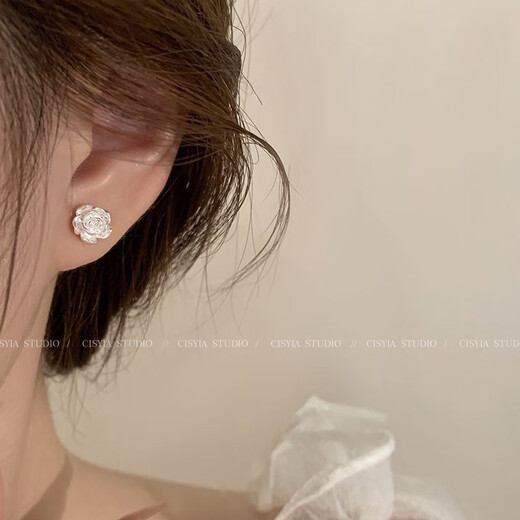 Wanmu Hong Kong 9999 sterling silver earrings camellia flower earrings for women elegant lily pure silver anti-allergic ear mffc lily pure silver earrings + free certificate 6.22g solid quality upgrade