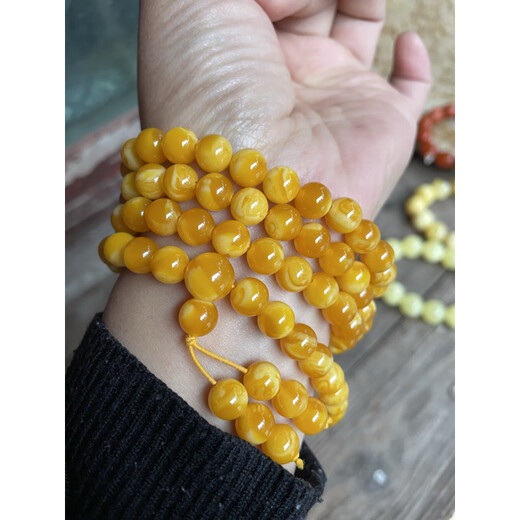Fat Donglai same style beeswax bracelet 108 amber multi-circle round beads bracelet chicken oil yellow old floating flowers white flowers 8m