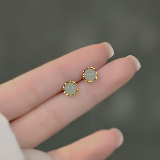 Century-old Fengxiang S999 sterling silver jade earrings light luxury niche simple sense ear pierced earrings 2025 new style s999 earrings pair (gold)