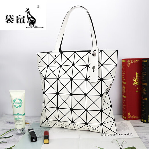 袋鼠（KANGAROO）轻奢品牌夏季包包女2025新款时尚单肩包菱形折叠几何包菱 白色