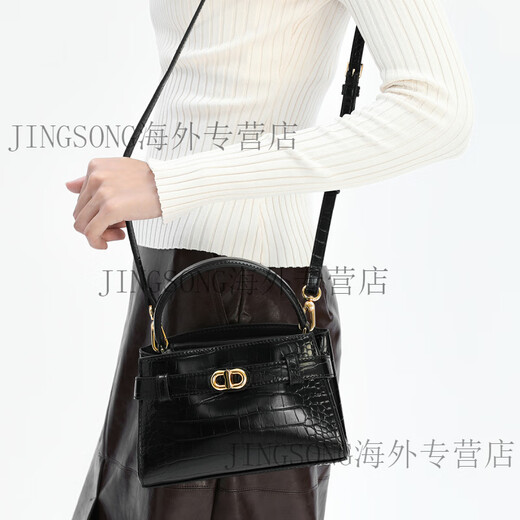 Calvin Klein小ck 夏新晚宴派对年会 鳄鱼纹凯莉包 PU 斜挎手提包 小号 女款 Ivory象牙色 基础装(包)