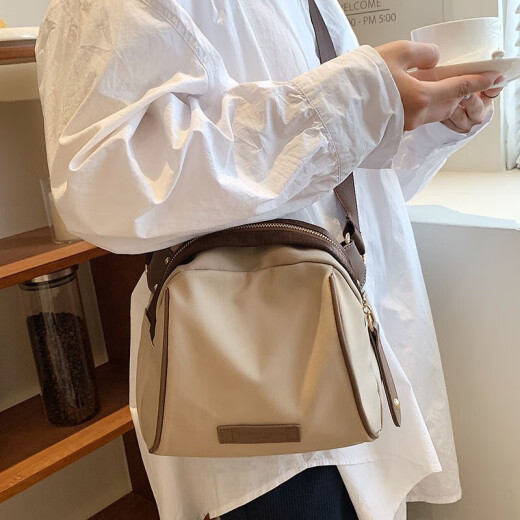 COSMICKISS贝壳包2025夏新款斜挎包轻便大容量休闲单肩包尼龙布包包女手机包