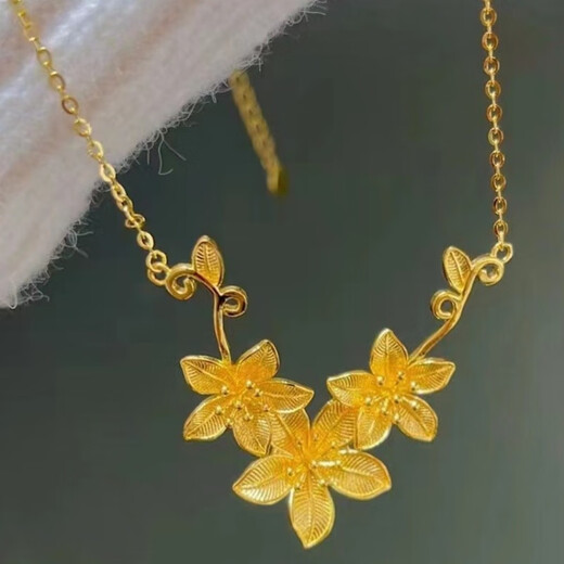 MHFDO Sanshenghua Necklace Temperament Gold-plated Three-dimensional Flower Pendant Women's Clavicle Gardenia Necklace
