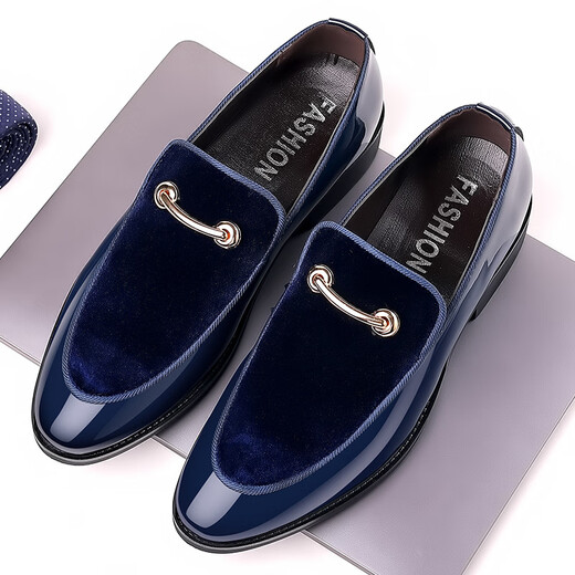 
Fat Donglai men's leather shoes 2025 new youth trend Korean casual shoes pointy toe large size men's shoes British groomsmen 9905 black 38