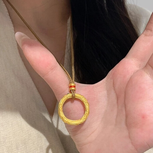 Huaiyin's new 18k gold pendant Qiankun circle necklace new Chinese style pendant Nezha same style for men and women gift clavicle chain Golden Qiankun circle pendant + light coffee color