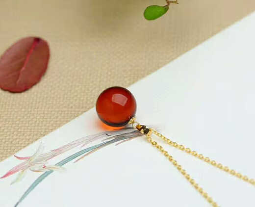 OEMG bead pendant water purified 18K gold buckle inlaid with amber single bead clavicle chain high-end feel free 925 silver gold-plated chain