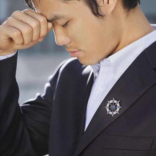 Chishot Men's Brooch Corsage Navy Feng Shui Drill Rudder Suit Retro Brooch Lapel Pin European and American Trendy Badge Jewelry Gray Background Ink Blue Diamond