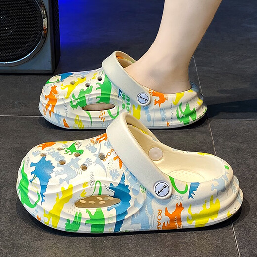 Chaussures pour enfants hongxing boys pantoufles Chaussures de trous 2025 Nouveau été pour enfants anti-glissement Anti-odor Slippers Soft Sole extérieure jaune vert orange dragon 26