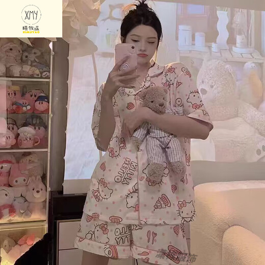 Ximuyao Sanrio Hello Kitty Pyjamas for Women in Summer trois pièces 2025 Nouveaux vêtements à manches courtes et à manches courtes WZL-1484 Contant à manches courts-shorts à trois pièces Set M [80-100jin suggéré [Jin équivaut à 0,5 kg]]