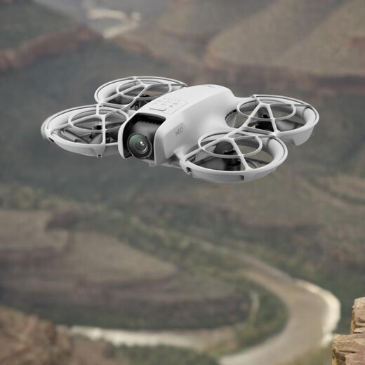 DJI DJI 4K Flip HD Handheld Vlog Aerial Photography Drone AI Suivi de suivi intelligent Flight Second-Gand 99 Nouvelle version standard DJI NEO sans télécommande Double électrique