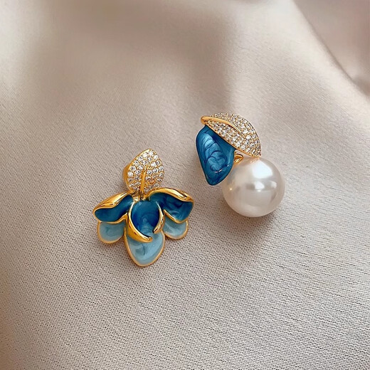 Idel enamel dripping glaze asymmetrical earrings high-end diamond leaf pearl earrings for women 2025 hot style Chinese palace style E4005 enamel dripping glaze asymmetrical earrings