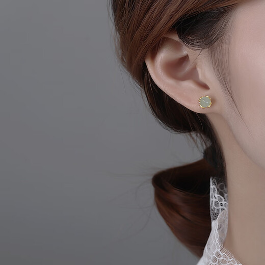 Century-old Fengxiang S999 sterling silver jade earrings light luxury niche simple sense ear pierced earrings 2025 new style s999 earrings pair (gold)