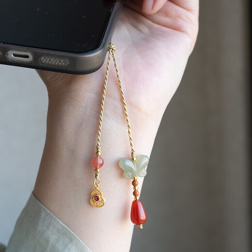 Dewei Lion Hetian Jade Butterfly Mobile Pendant Hoist Keychain Mobile Chain Pack Pendant Ancient Style New Chinese Style