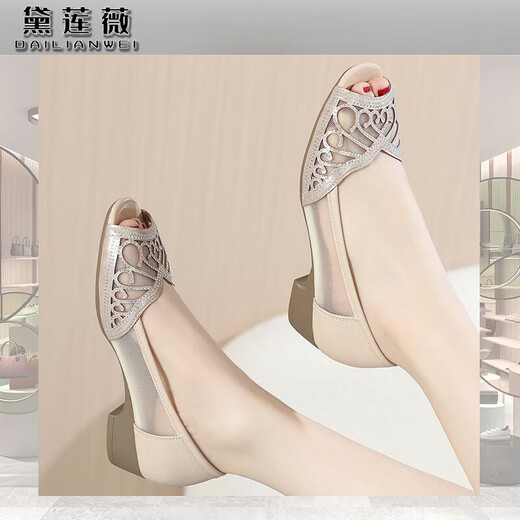 Dailianwei Marque en cuir authentique en cuir bas à talon bas de poisson bouche sandales pour femmes 2025 Été Nouveau strass d'âge moyen Hollow Mesh Mother En cuir chaussures Gold 35 225 mm