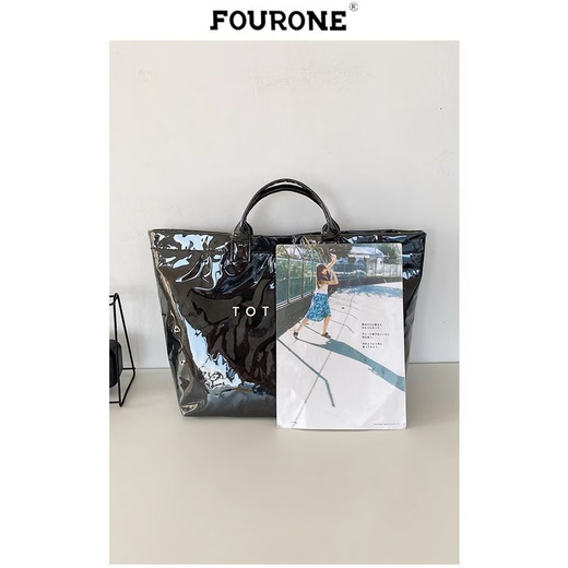 Quatre Onefour un sac de grande capacité en papier gelé