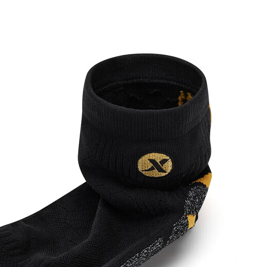 XTEP store same style fast socks for men 2025 spring new terry mid-calf sports running socks black one size