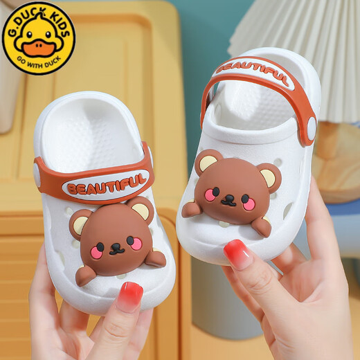 G.DUCKKIDS children's sandals in summer new cartoon bear hollow hole shoes for small and medium-sized boys and girls, casual shoes for stomping on shit. White 21 -22 inner length 13CM