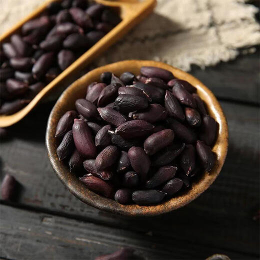 Black peanut seeds in shell, rich in selenium, black peanuts, black peanuts, farmers choose to sow in the field, black purple peanut seeds, black pearl peanut seeds, half Jin Jin is equal to 0.5 kilograms