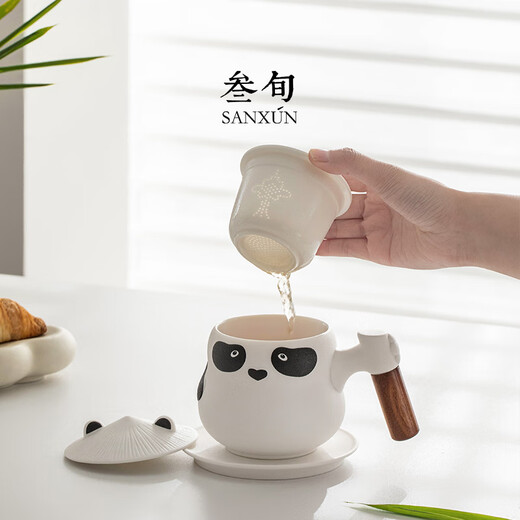 Thirty-year-old Panda tea mug with lid for men and women office filtered water cup creative ceramic tea water separation cup