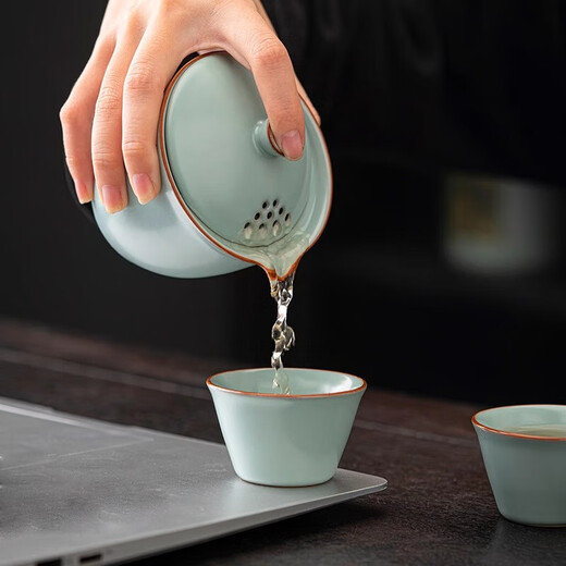 Ru kiln travel tea set portable ceramic quick cup for one person, one pot and three cups, outdoor camping hand-grabbed kung fu teapot, sky blue (one pot, three cups) + travel bag