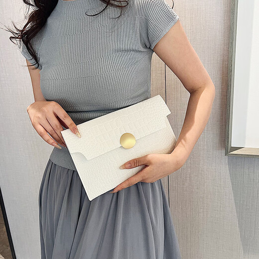 2025 Casual Women's Clutch Casual Fashion Clutch New Fashion Simple Envelope Bag Hand-in Bag Khaki

