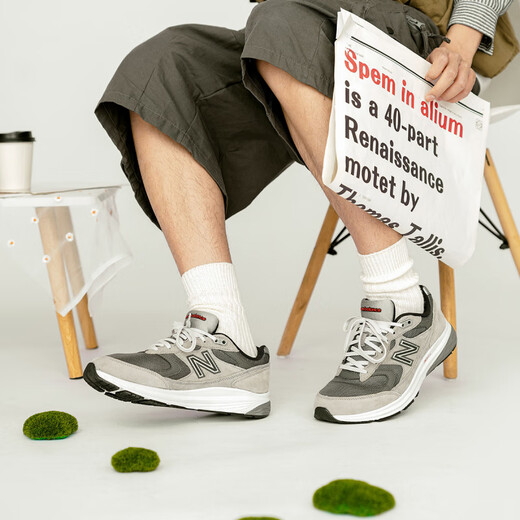 New Balance880 'Gun Metal' de tela simple y retro de cuero artificial de cuero de cuero de cuero de piel baja de zapatillas para hombres de 2e de 2e 40 40