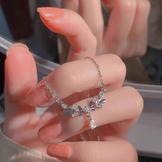 MENGDAILI999 sterling silver laurel necklace women's new light luxury niche clavicle chain pendant 520 Valentine's Day 999 sterling silver - camellia necklace