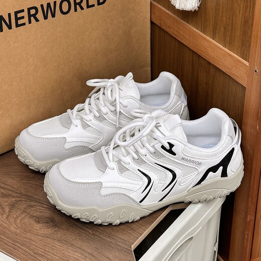 Chaussures féminines de Huili Nouveaux chaussures de randonnée de style respirant léger et polyvalence Chaussures de sport pour femmes blancs / gris / noir 38