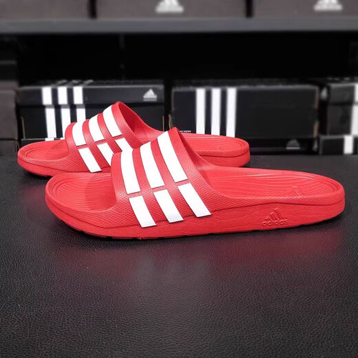 Adidas Slipper Herrenschuhe Frauenschuhe Sommer Sports Strand Sandalen atmungsaktive Sandalen One-Shot Pantoffeln GZ3774 empfohlen, eine große Größe G15886 Red 42 zu nehmen