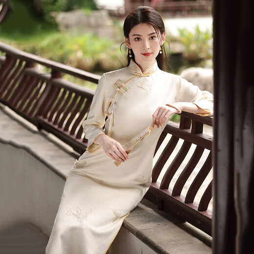 Кангмейши вышита длинно модифицированные Cheongsam 2025 Новая молодая женщина Ретро Слим Слим Средней длины рукава ежедневные носимые весенние и осенняя одежда 13566 Blue S S