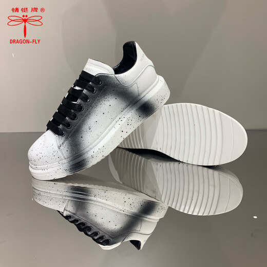 Dragonfly Brand 2025 Nuevos zapatos para hombres de primavera y verano versátiles versátiles de cuero genuino de cuero de cuero genuino de cuero de vaca y zapatos de moda casuales blancos 9713 40