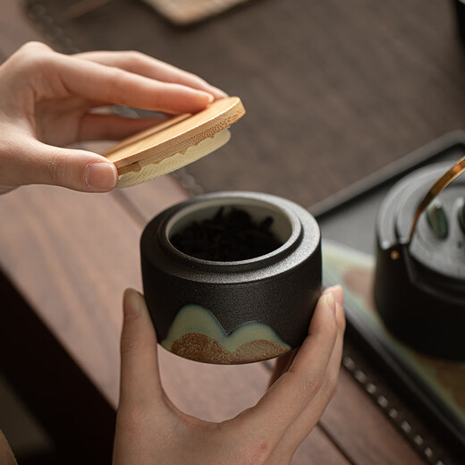 Su's ceramics hand-painted glaze colorful Qianli Jiangshan tea can sealed can (small size)