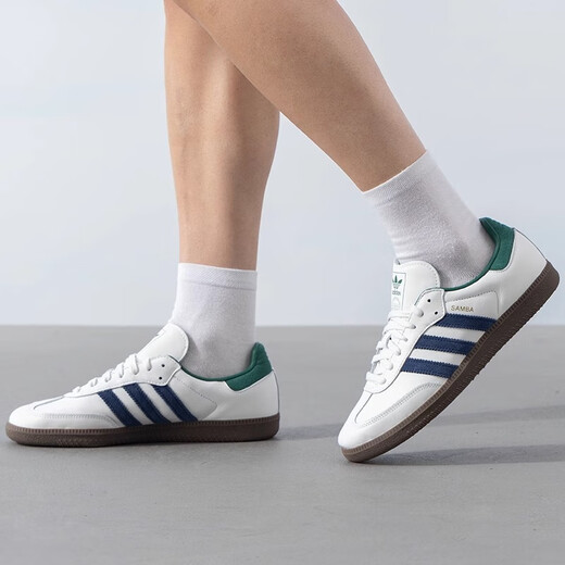
Adidas Clover Shoes SAMBA German Training Shoes Classic Men and Women Couples Sports Shoes Low Top Casual T-toe Shoes IH4882 White/Green/Dark Blue 43