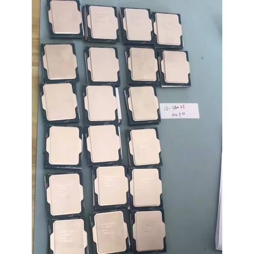 英特尔全新i512600KF1240012400F12700K1250012100F12900FKS12490fI912900TI9 12900KS拆机散片处理器CPU i3-12100T正式版保一年