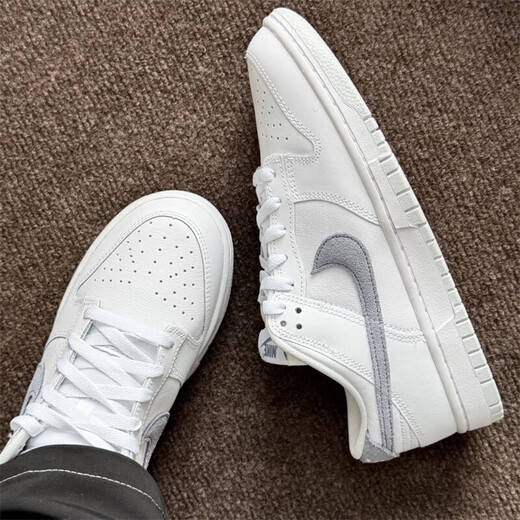 
Nike (NIKE) men's shoes 25 new summer DUNK low-top wear-resistant sports shoes outdoor versatile light casual shoes DD1391-100/Black and white panda/Hot sale 40.5