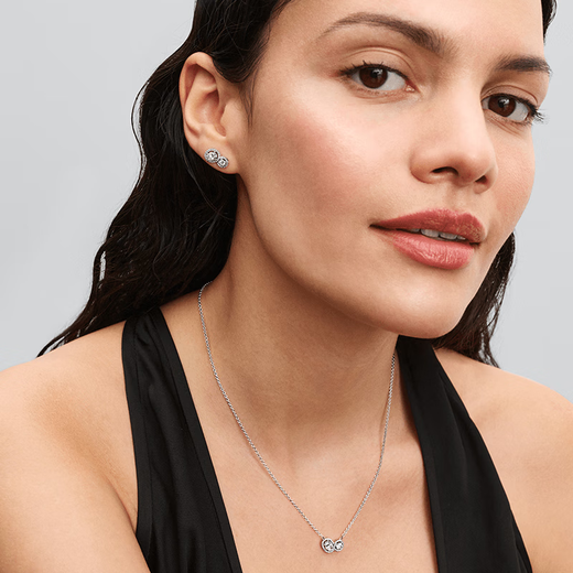 PANDORA Infinitely Favorite Necklace Necklace Prong Setting Craftsmanship Exquisite Emotional Bond Birthday Gift for Girlfriend