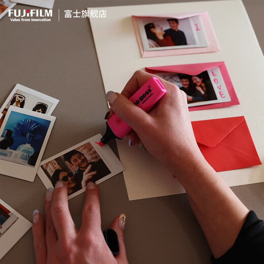 Fuji (FUJIFILM) instax instant camera 3-inch mini photo paper film roll 3-inch double pack + refrigerator magnet + photo album containing 20 pieces of white-bordered photo paper Official standard