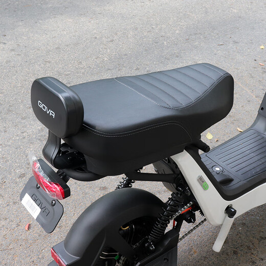 Maverick G100 Elektrofahrzeug G0 Rückspiegelseite Stütze vordere Pedalfußpolster -Lagerbox Instrument Baby Stuhl Modifikation Zubehör. Der Vordersitz und der Rücksitz sind bündig mit Kumamoto -Modell