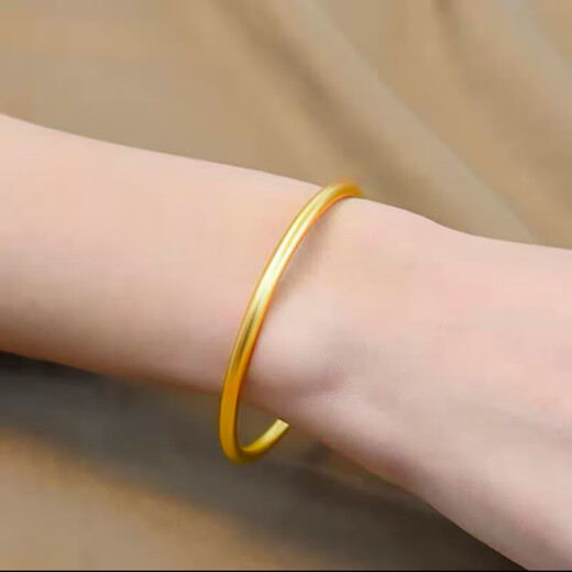 Lao Fengxiang gold-wrapped solid ancient gold bracelet women's 999 retro plain ring bracelet suitable for 32.4 solid style does not fade (59 ring mouth)