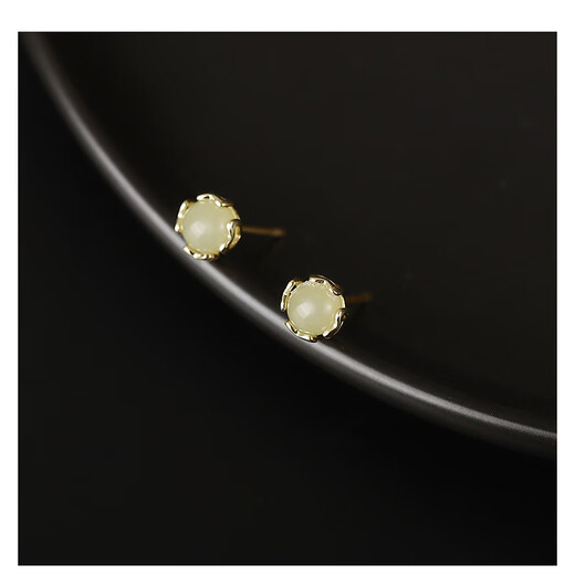 Century-old Fengxiang S999 sterling silver jade earrings light luxury niche simple sense ear pierced earrings 2025 new style s999 earrings pair (gold)